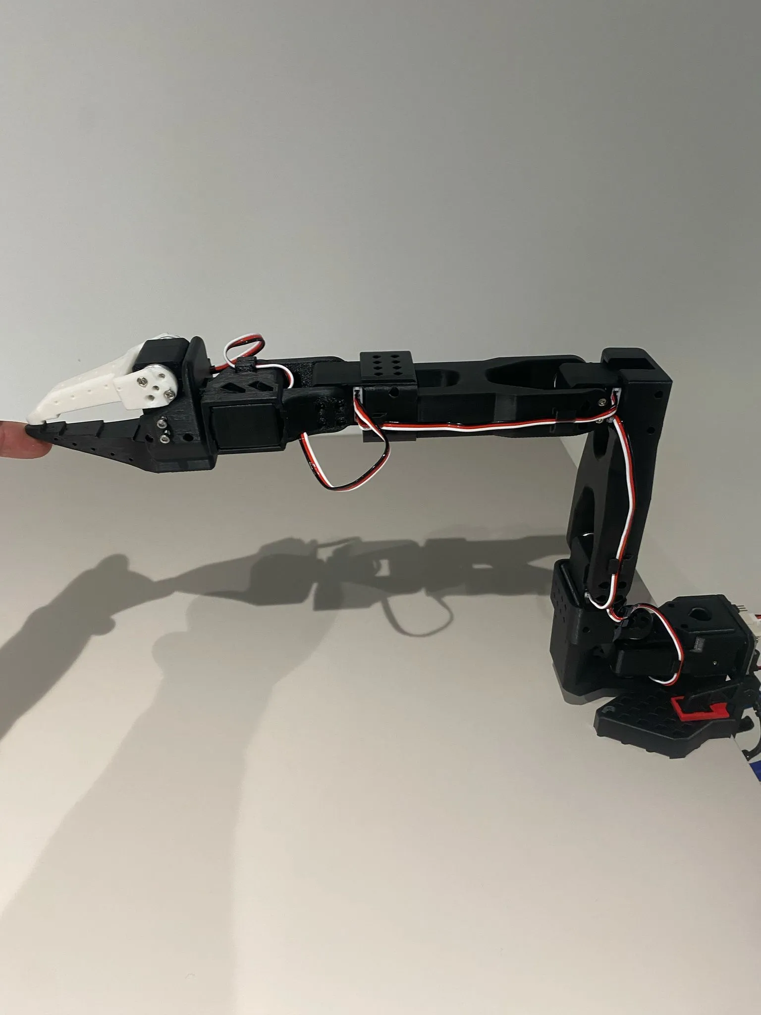 SO-101 leader arm middle position SO-101 leader arm middle position