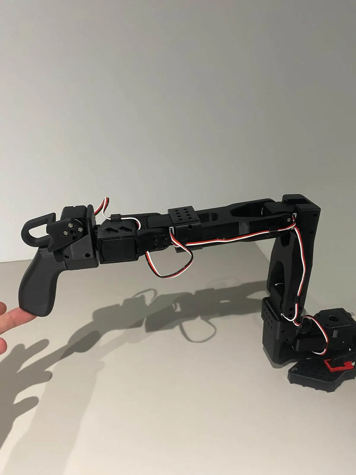 SO-100 leader arm middle position SO-100 leader arm middle position